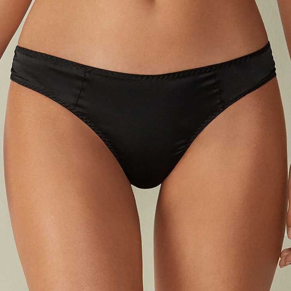 Intimissimi Silk Briefs in Black